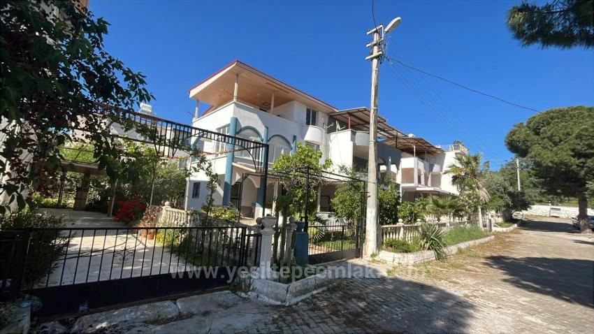 4+1 Triplex Villa With Garden In Didim Halley Site