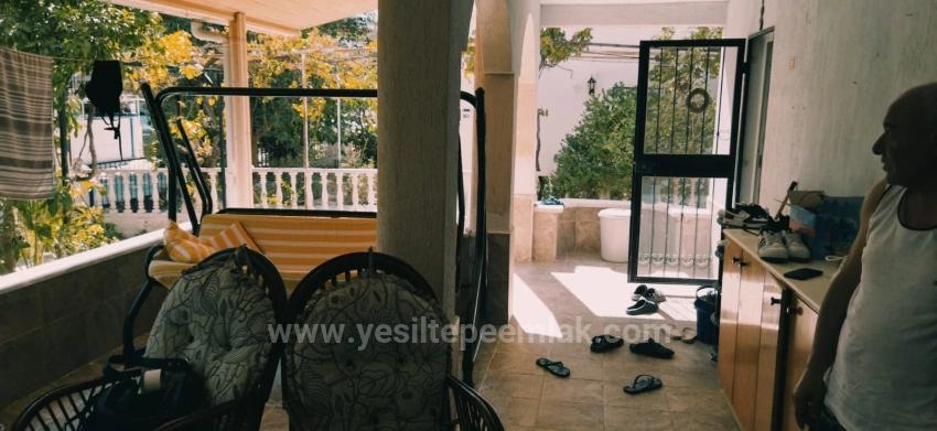 Didim Halley Sitesinde 4+1 Tripleks Bahcelı Villa