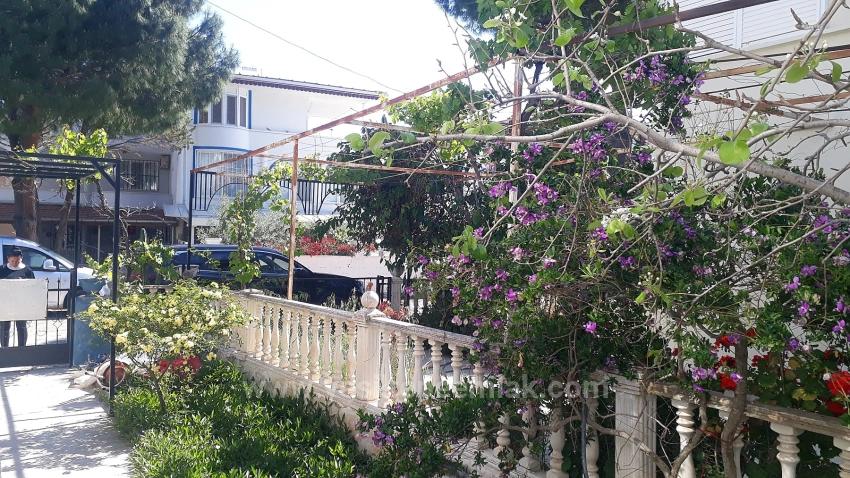 Didim Halley Sitesinde 4+1 Tripleks Bahcelı Villa