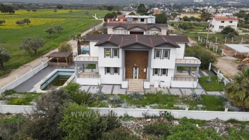 Didim Yeşiltepe Sitesinde Yatırımlık 700M2 Villa Arsası
