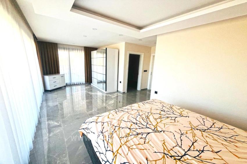 Didim Yeşiltepe Sitesinde 700M2 Arsa İçerısınde Satılık Villa