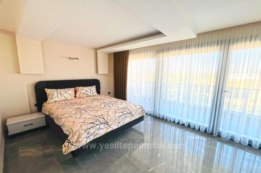 Didim Yeşiltepe Sitesinde 700M2 Arsa İçerısınde Satılık Villa